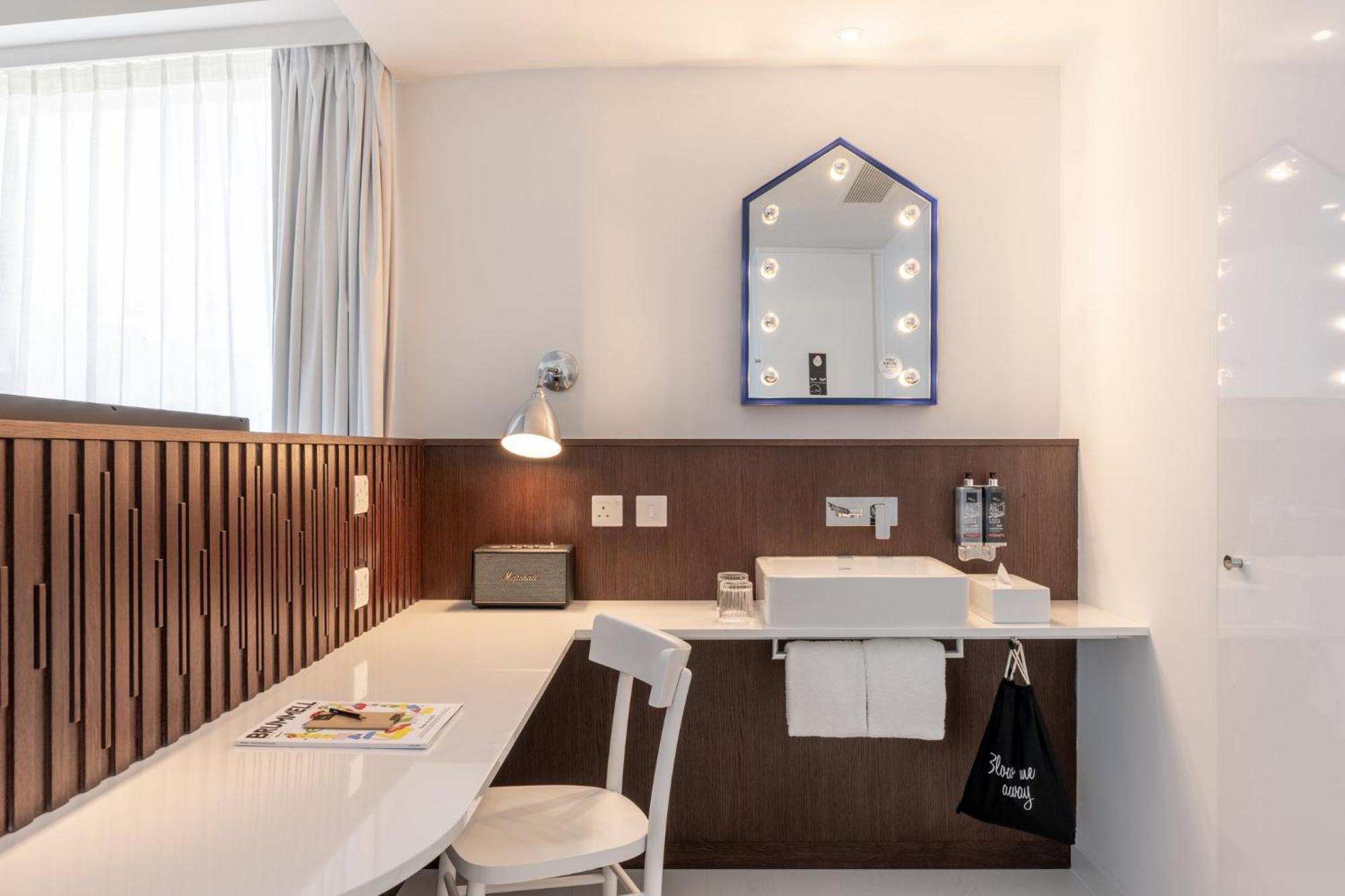 Ruby Zoe Hotel Лондон Екстер'єр фото